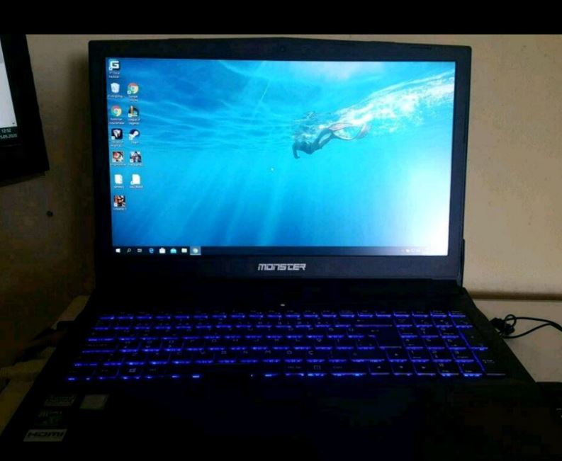 MONSTER Abra A5 V11.1 Laptop Bilgisayar