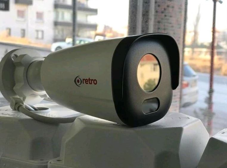 Retro Güvenlik Kamerası